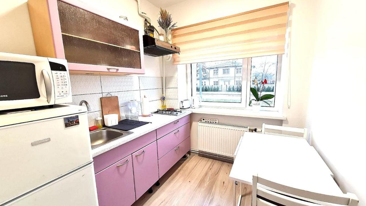 Sp Apartment Klaipedas Street Close To Beach Liepāja Buitenkant foto